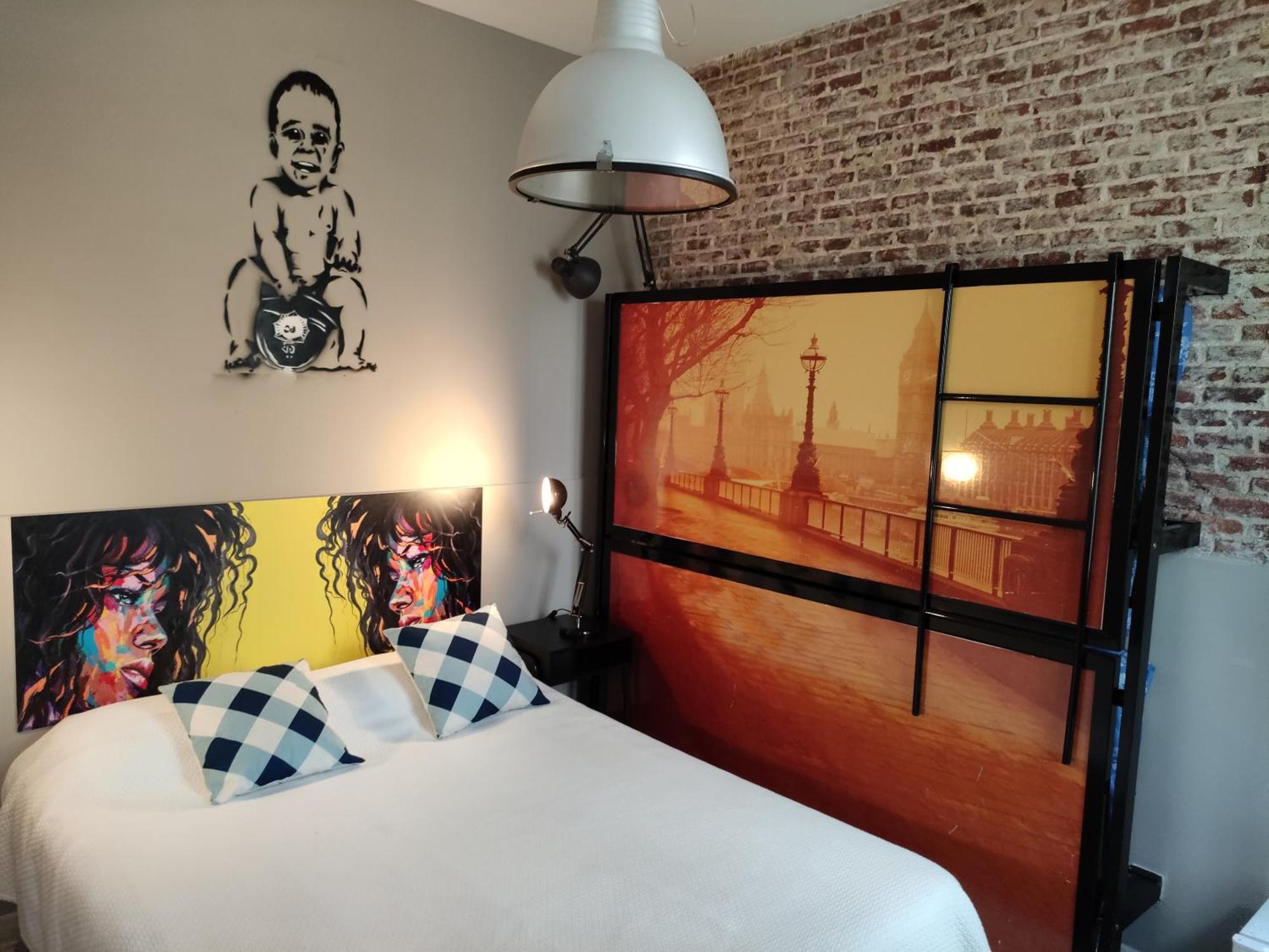 Hostal Hispalense Мадрид Екстериор снимка
