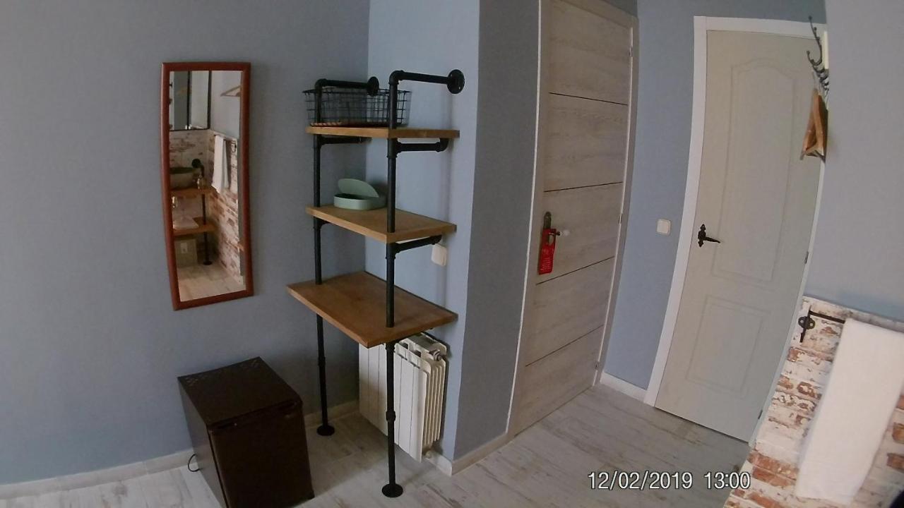 Hostal Hispalense Мадрид Екстериор снимка