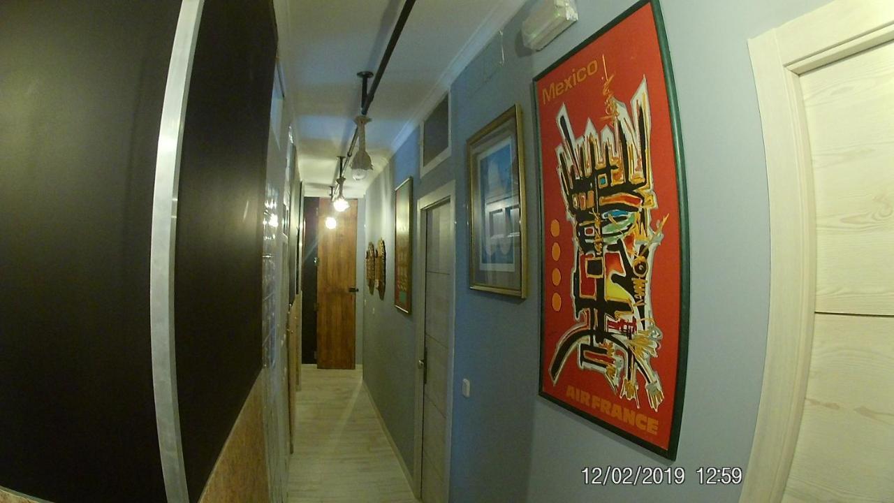 Hostal Hispalense Мадрид Екстериор снимка