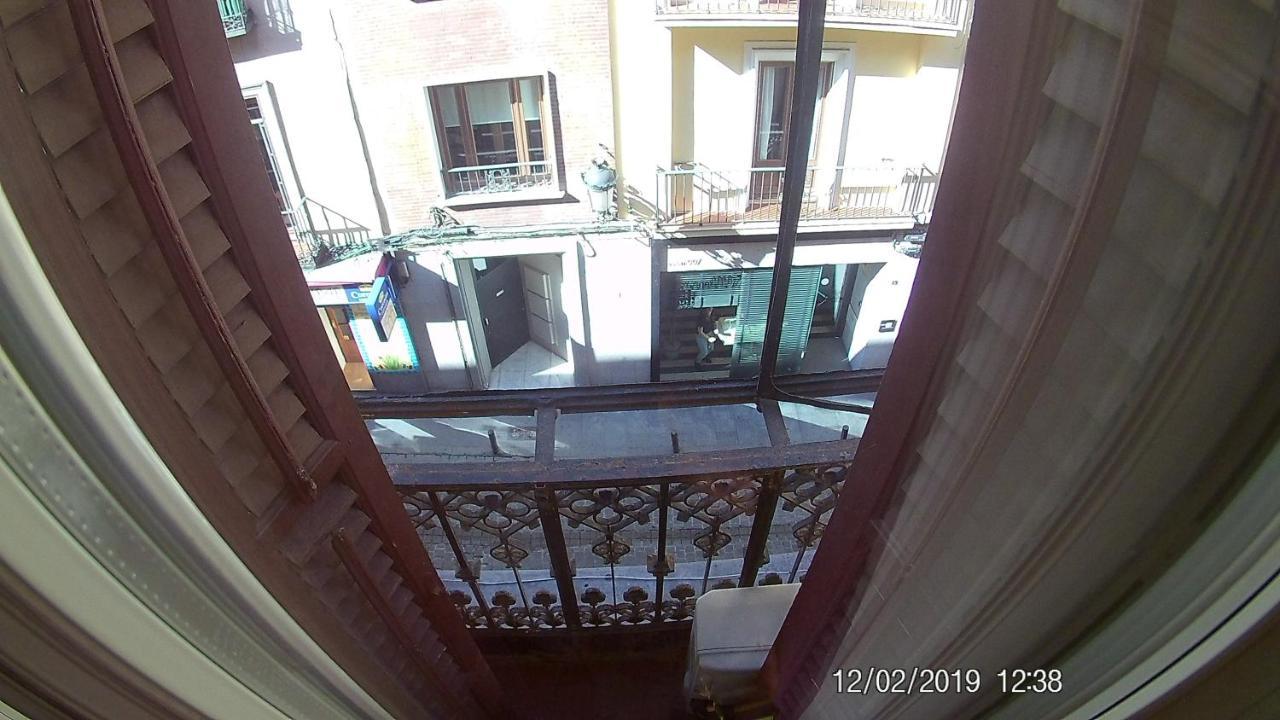 Hostal Hispalense Мадрид Екстериор снимка